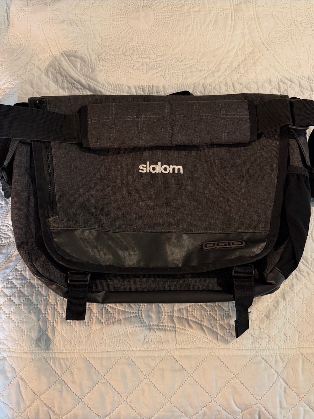 Ogio Slalom Black Messenger Bag